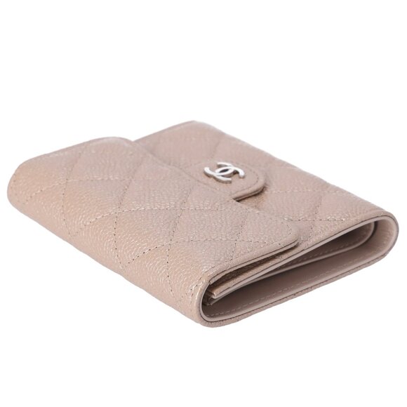 CHANEL Matelasse Trifold Wallet A82288 Iridescent Beige Caviar Leather - Picture 5 of 6